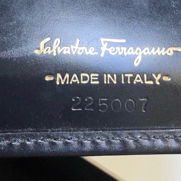 Ferragamo Black Leather Mid size Wallet with Gold Accent - Picture 4 of 4